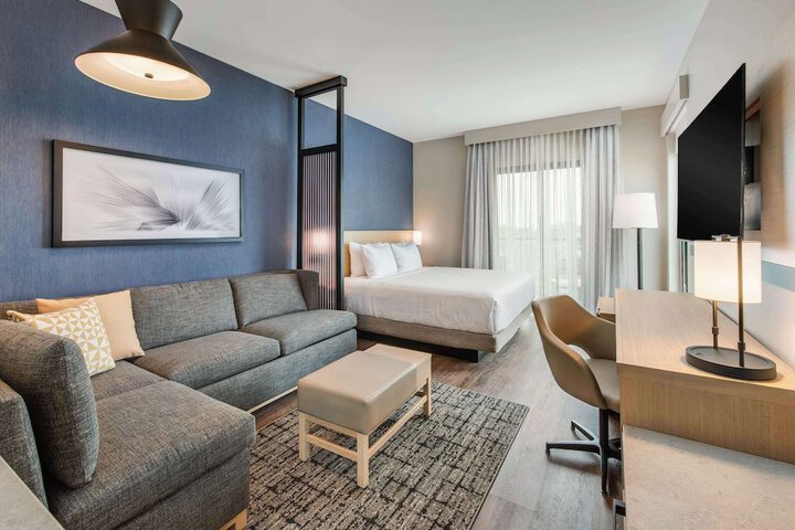 Room 14 of 39
