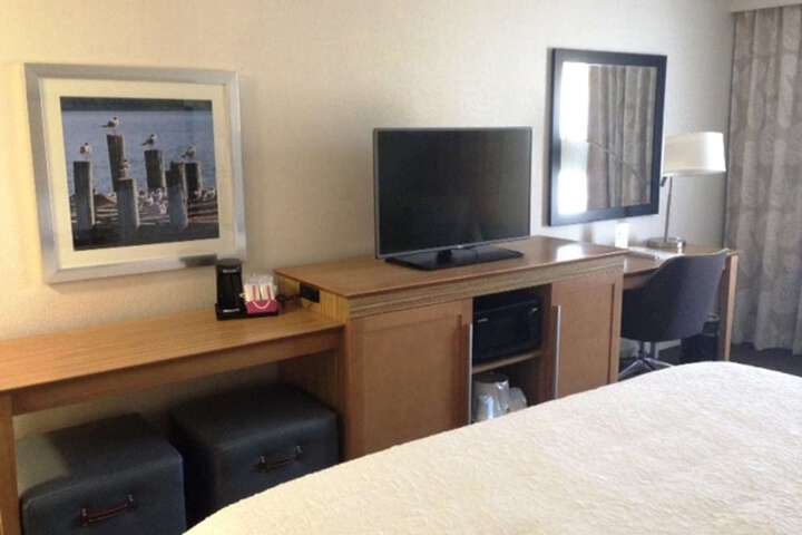 Room 16 of 23