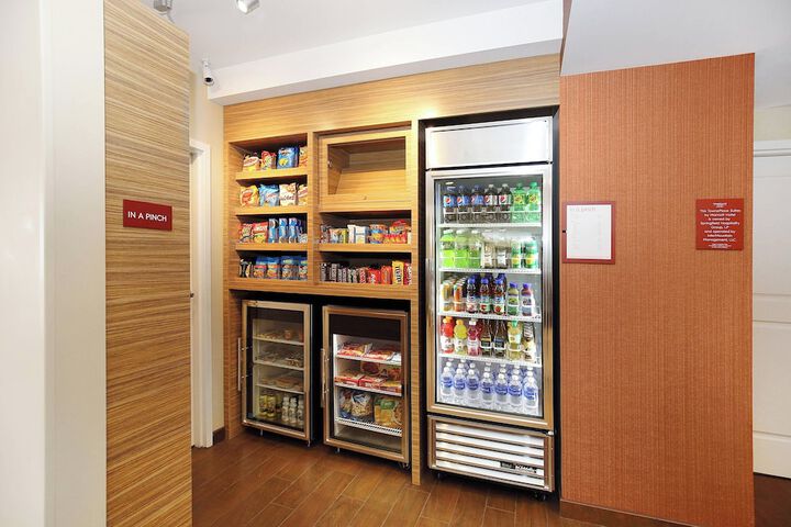 TownePlace Suites Grove City Mercer / Outlets