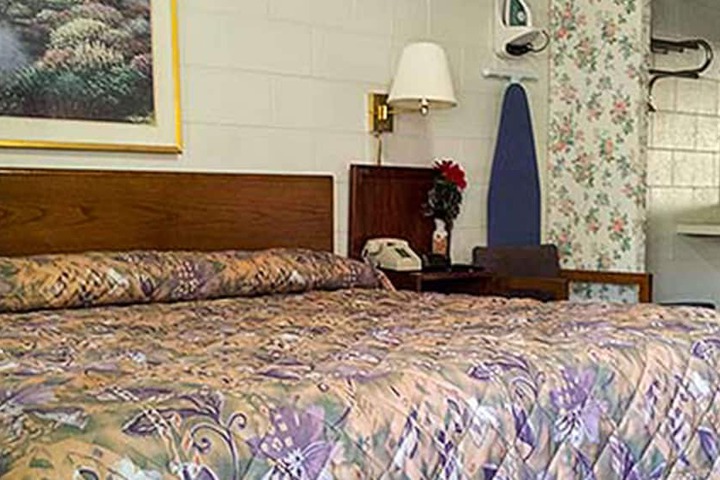 Room 21 of 24