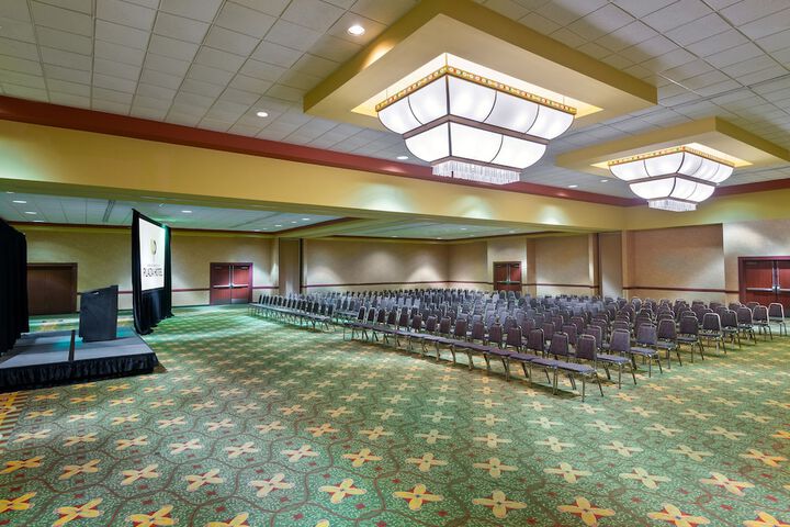 University Plaza Hotel and Convention Center Springfield