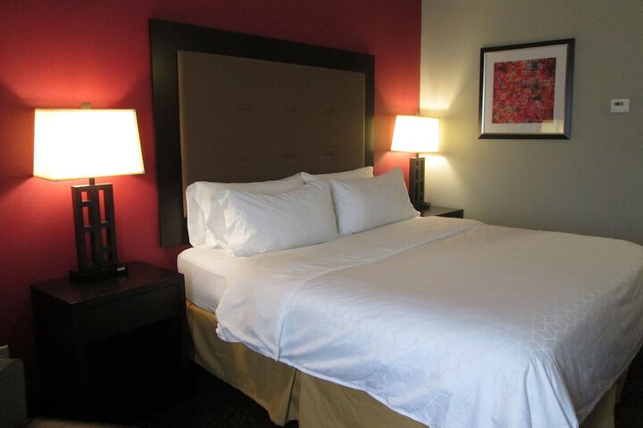 Room 47 of 81