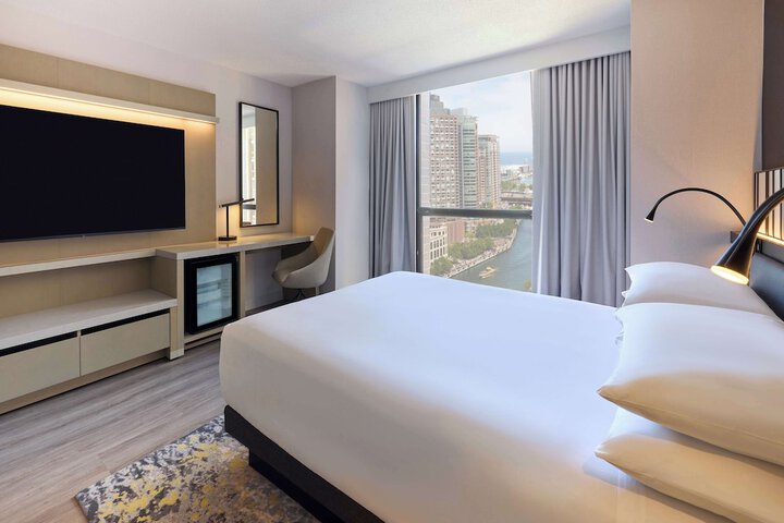 Room 107 of 162