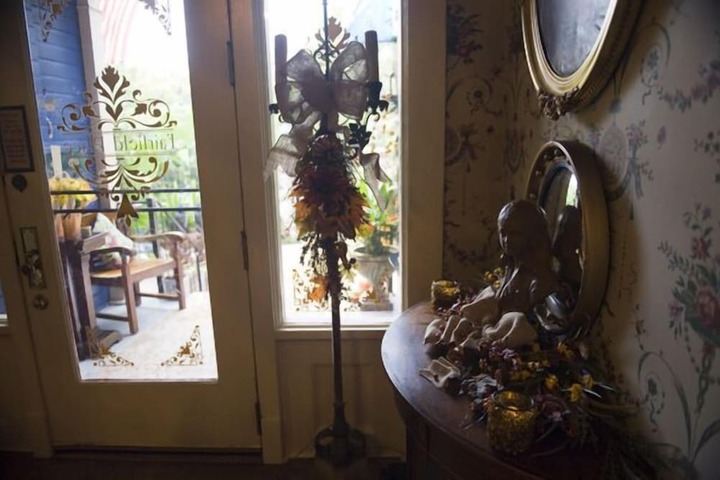 Stay Fairfield - Fairfield Place and Fairfield Manor Bed & Breakfast