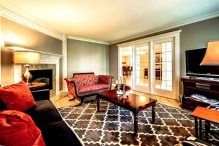 Niagara Falls Lakeview house