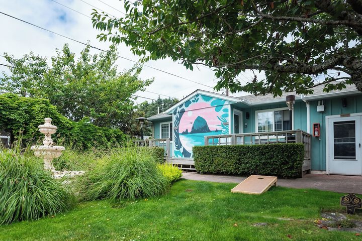 Inn at Haystack Rock
