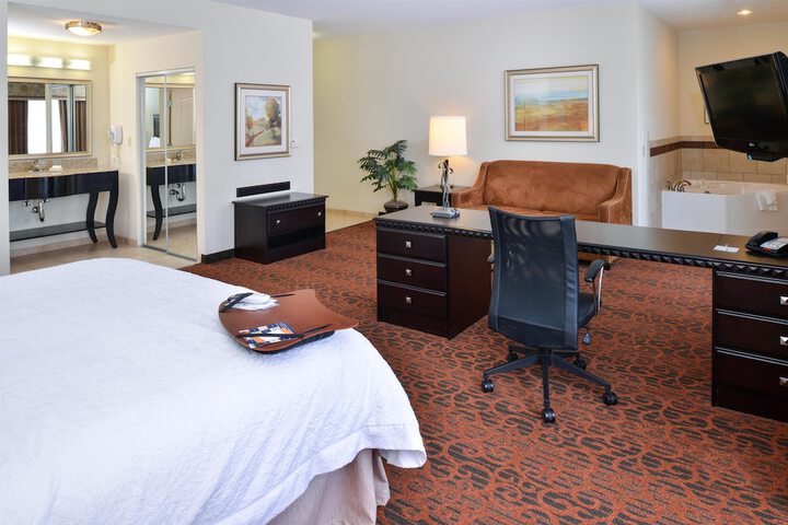 Hampton Inn Pecos