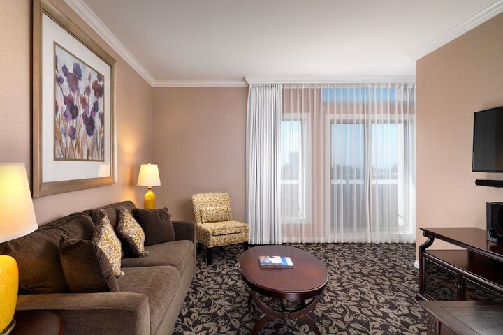 Room 34 of 46
