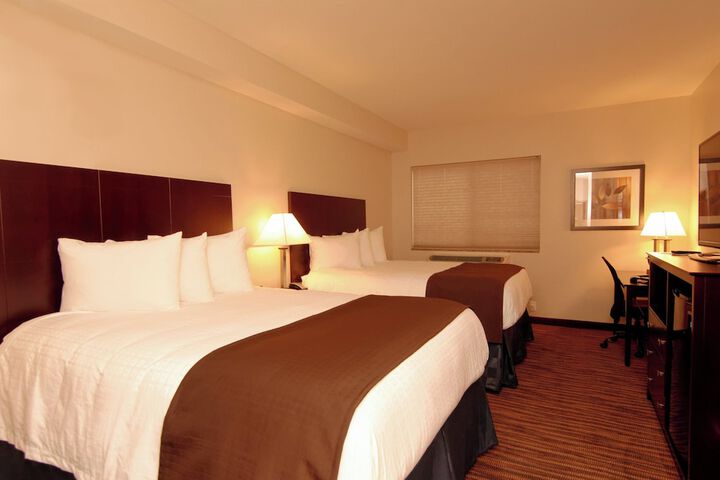 Room 19 of 104
