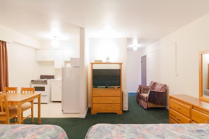 Room 57 of 77