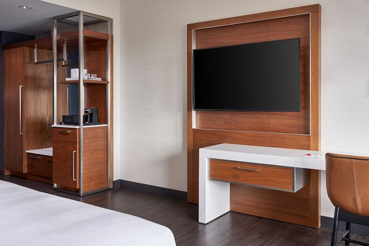 Room 31 of 85