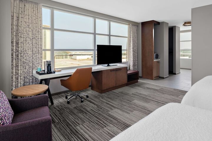 Room 15 of 48