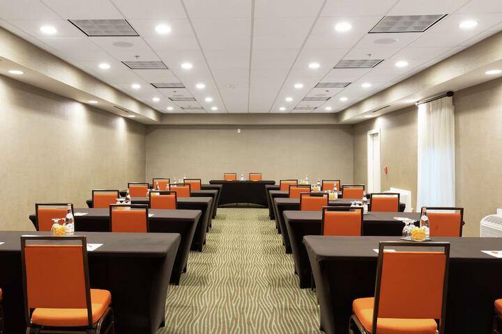 DoubleTree by Hilton Hotel Galveston Beach