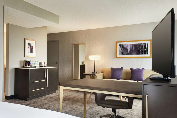 Room 13 of 53