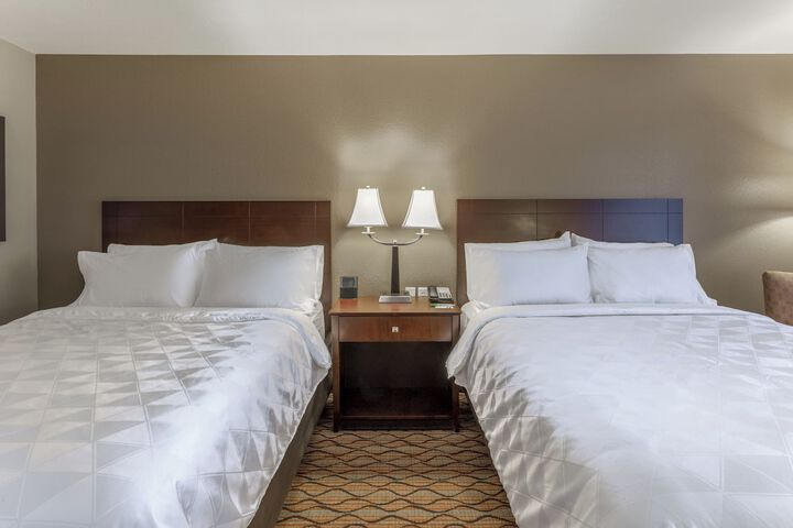 Holiday Inn Eau Claire South I-94 by IHG