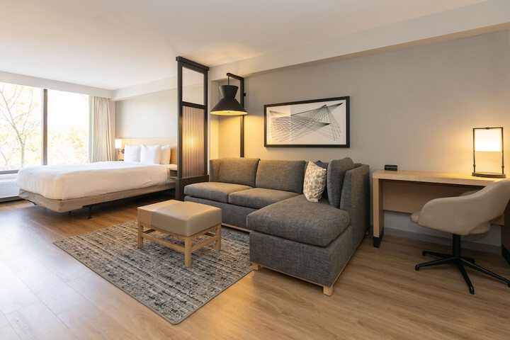 Hyatt Place Roanoke Airport / Valley View Mall