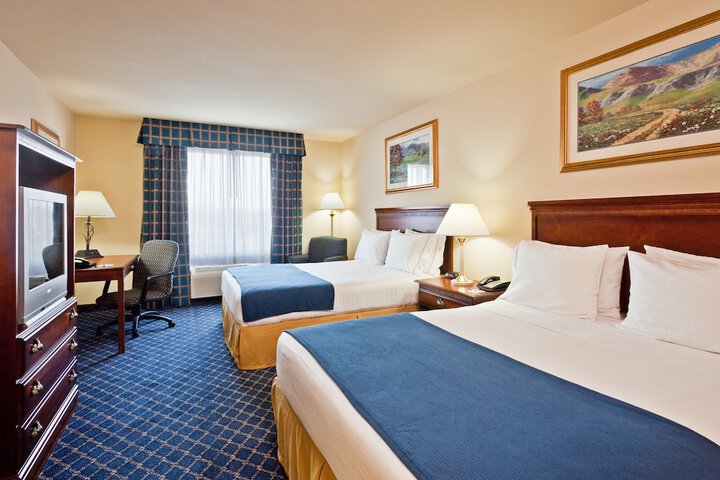 Room 21 of 38