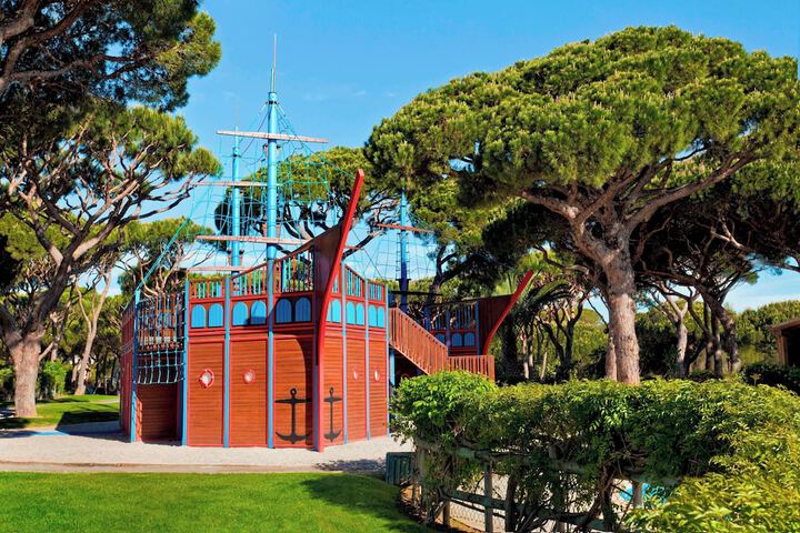 Pine Cliffs Ocean Suites a Luxury Collection Resort & Spa