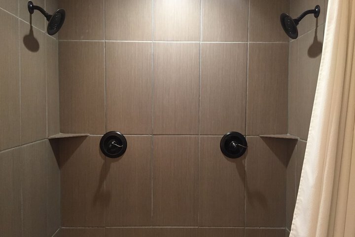 Room 11 of 26