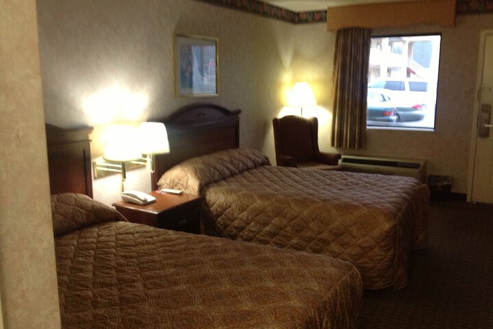 Room 21 of 36