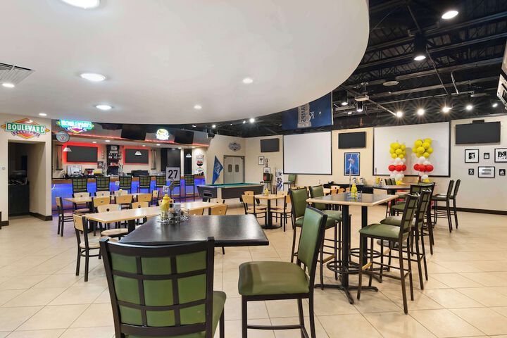 Best Western Plus Kansas City Sports Complex Hotel