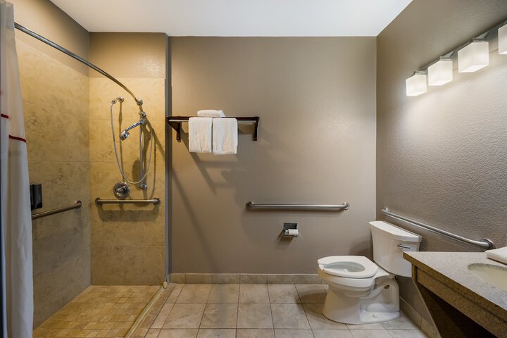 Room 20 of 35