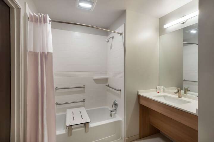 Room 14 of 29