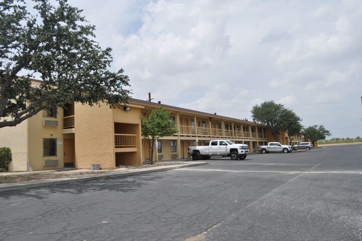 Hotel 7 of 37