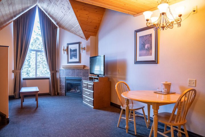 Room 42 of 86