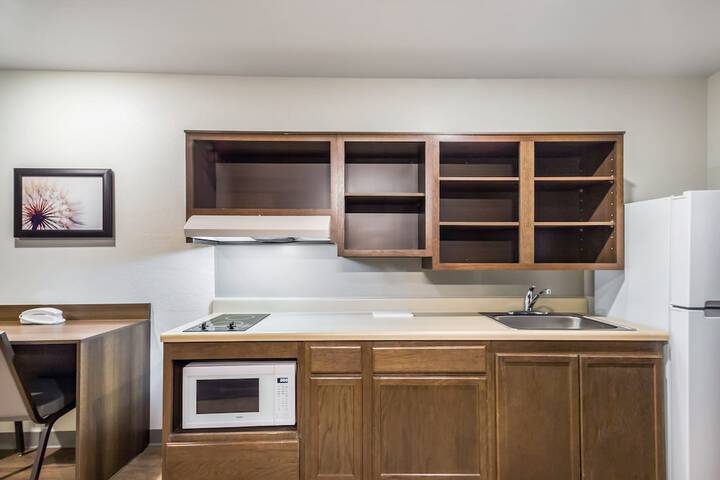 Candlewood Suites Pecos by IHG