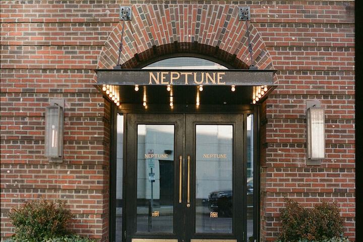 Neptune an Ash Hotel