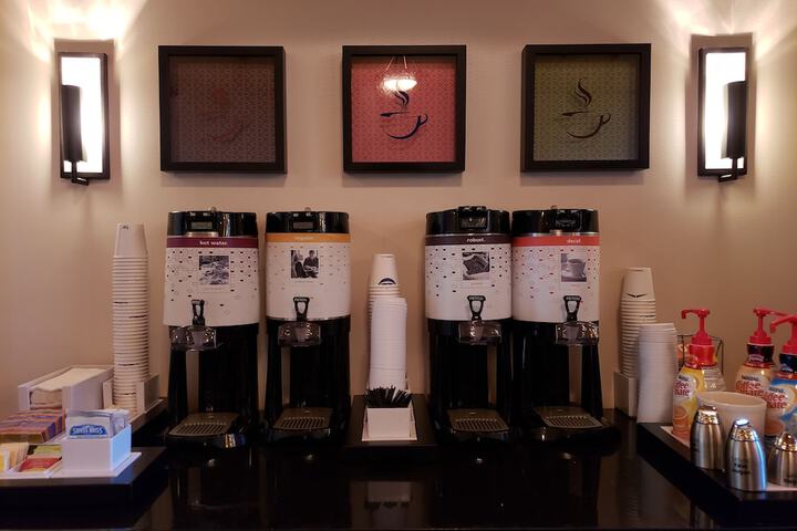 Breakfast/Coffee Service 156 of 169