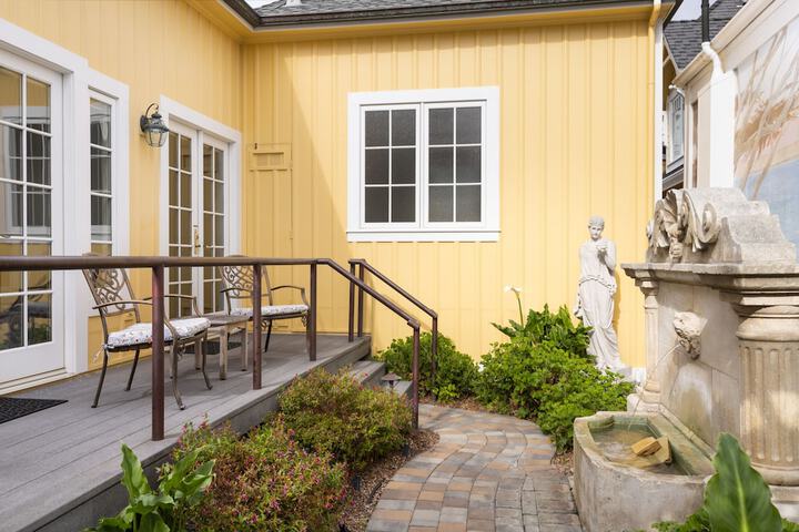 Seven Gables Inn on Monterey Bay a Kirkwood Collection Property