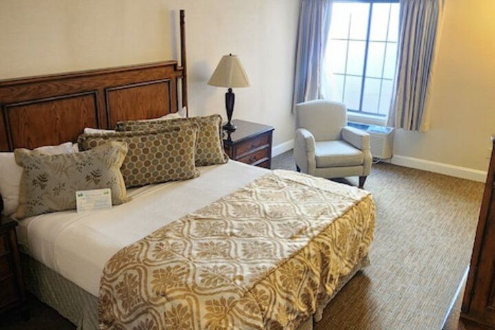 Room 54 of 62