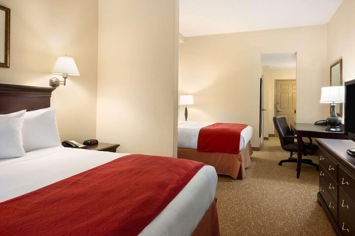 Room 17 of 24