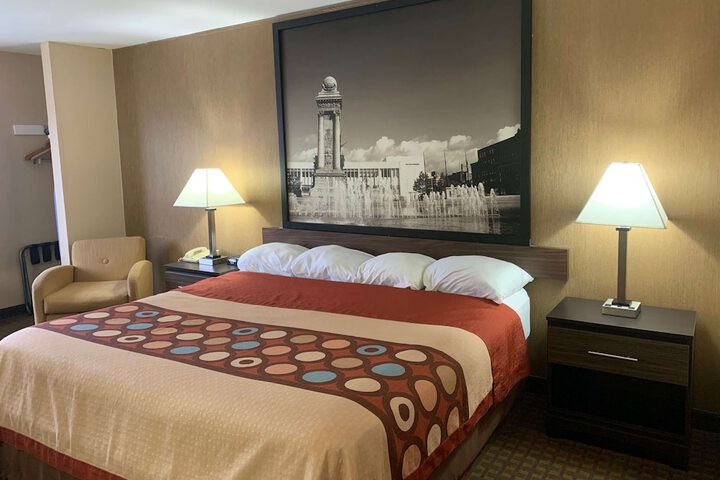 Room 17 of 23