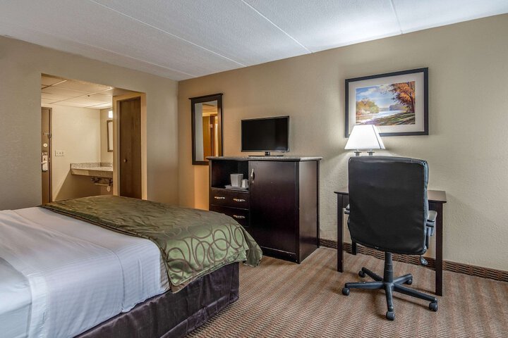 Room 13 of 31
