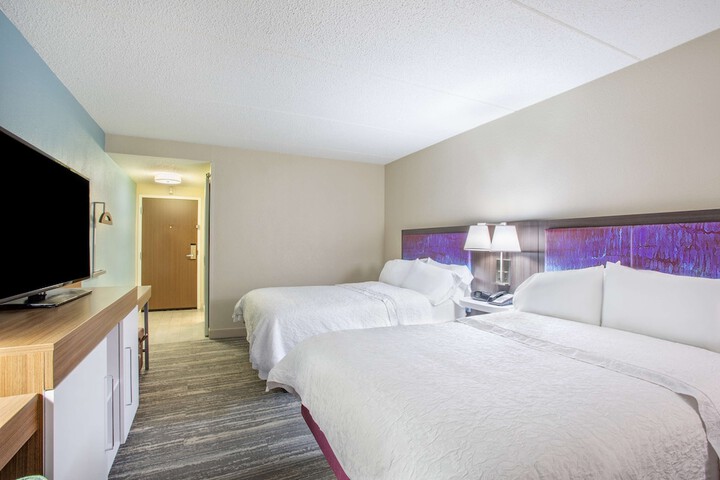 Room 13 of 31