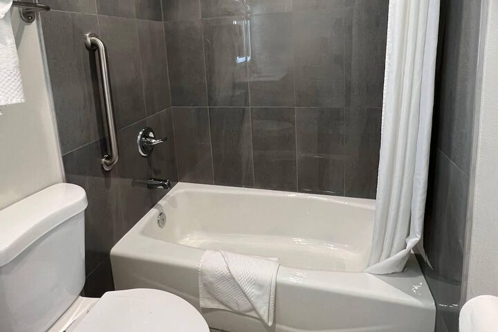 Quality Inn Tracy I-205