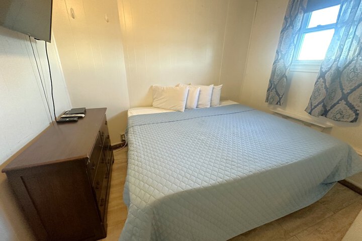 Room 82 of 105