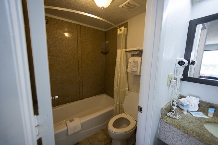 Ocean Breeze Inn