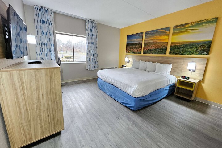 Room 14 of 15