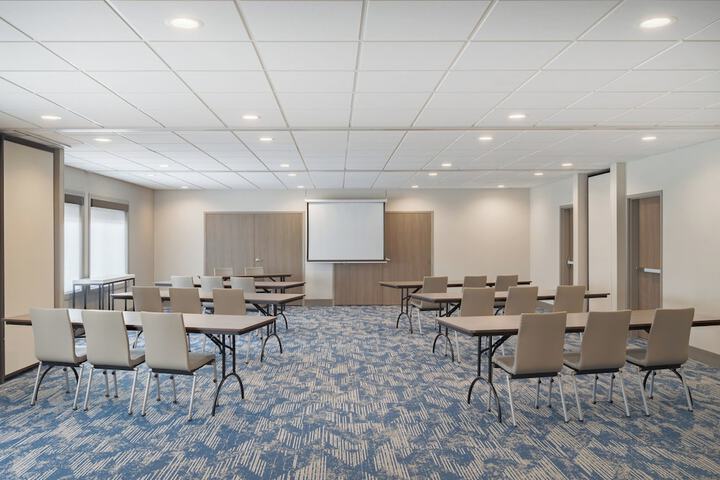 Holiday Inn Express Hotel & Suites Bozeman West by IHG