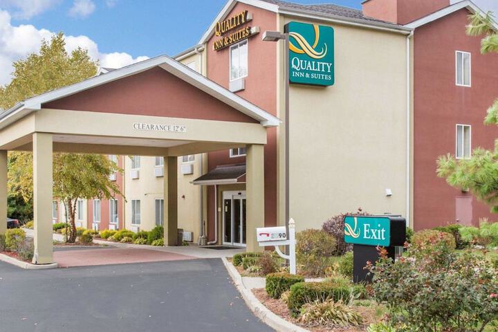 Hotel 3 of 40
