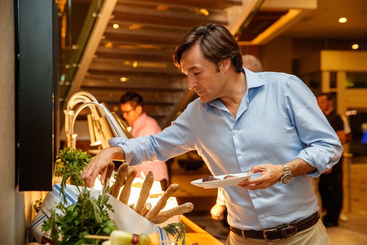 Dining 63 of 77