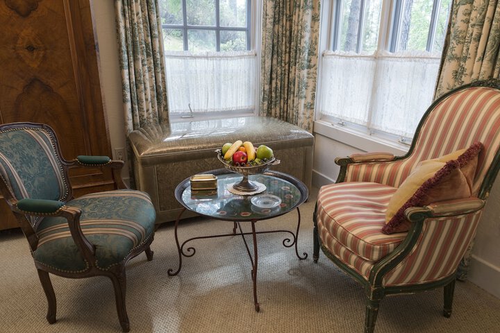 Room 24 of 80