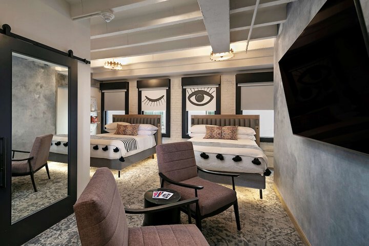 Room 19 of 49