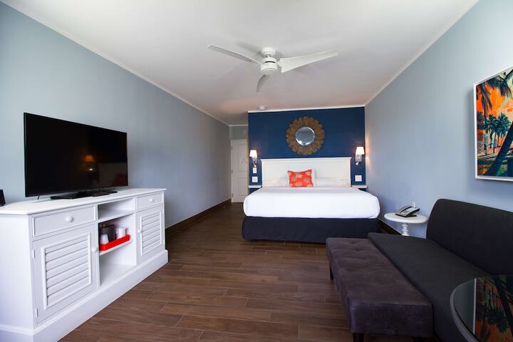 Room 62 of 90