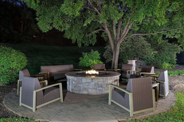 Courtyard by Marriott Kansas City Shawnee