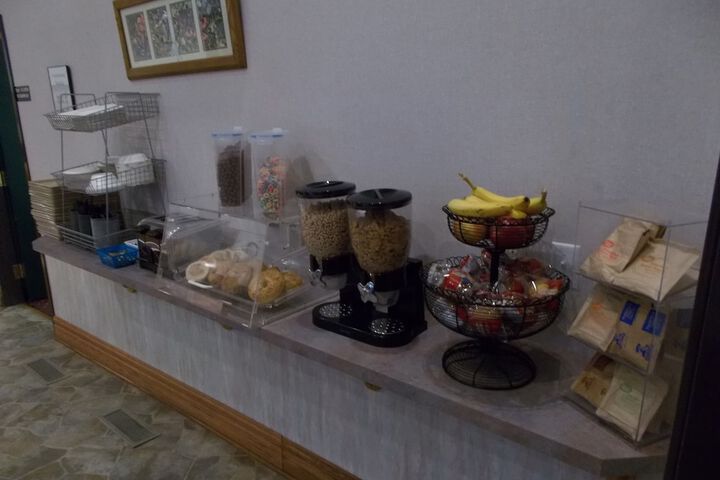 Breakfast/Coffee Service 34 of 37
